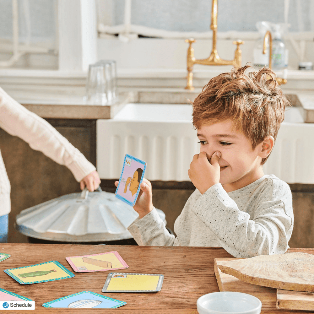 Child-Touching-Nose-Playing-eeBoo-Indoor-Scavenger-Hunt-Naked-Baby-Eco-Boutique