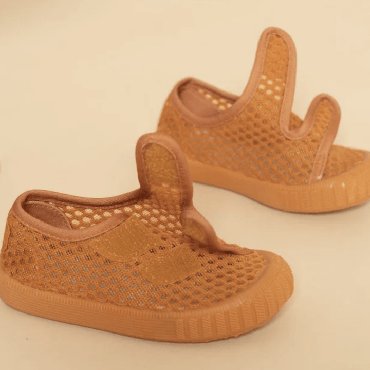 Close-Up-Of-Grech-And-Co-Play-Shoes-Sienna-Naked-Baby-Eco-Boutique