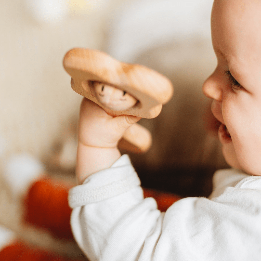 The Kiss Co. Pēpi Wooden Baby Rattle - Naked Baby Eco Boutique