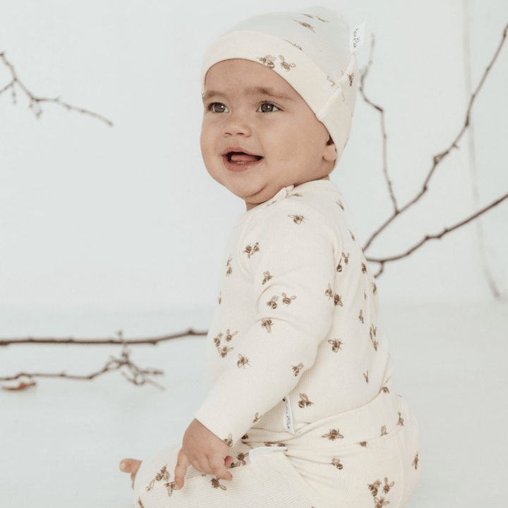 Close-up-of-Baby-Smiling-Wearing-Aster-and-Oak-Organic-Cotton-Rib-Leggings