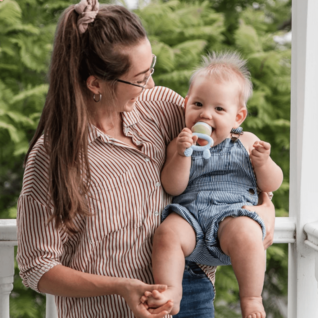 Mum-and-Bub-with-Haakaa-Fresh-Food-Baby-Feeder-and-Teether-Naked-Baby-Eco-Boutique