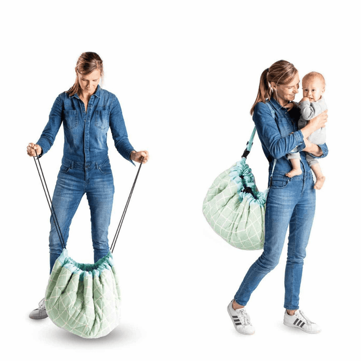    Play-And-Go-Soft-Toy-Storage-Bag-And-Playmat-Giraffe-Mum-Pulling-Bag-Together-To-Carry-Naked-Baby-Eco-Boutiqu