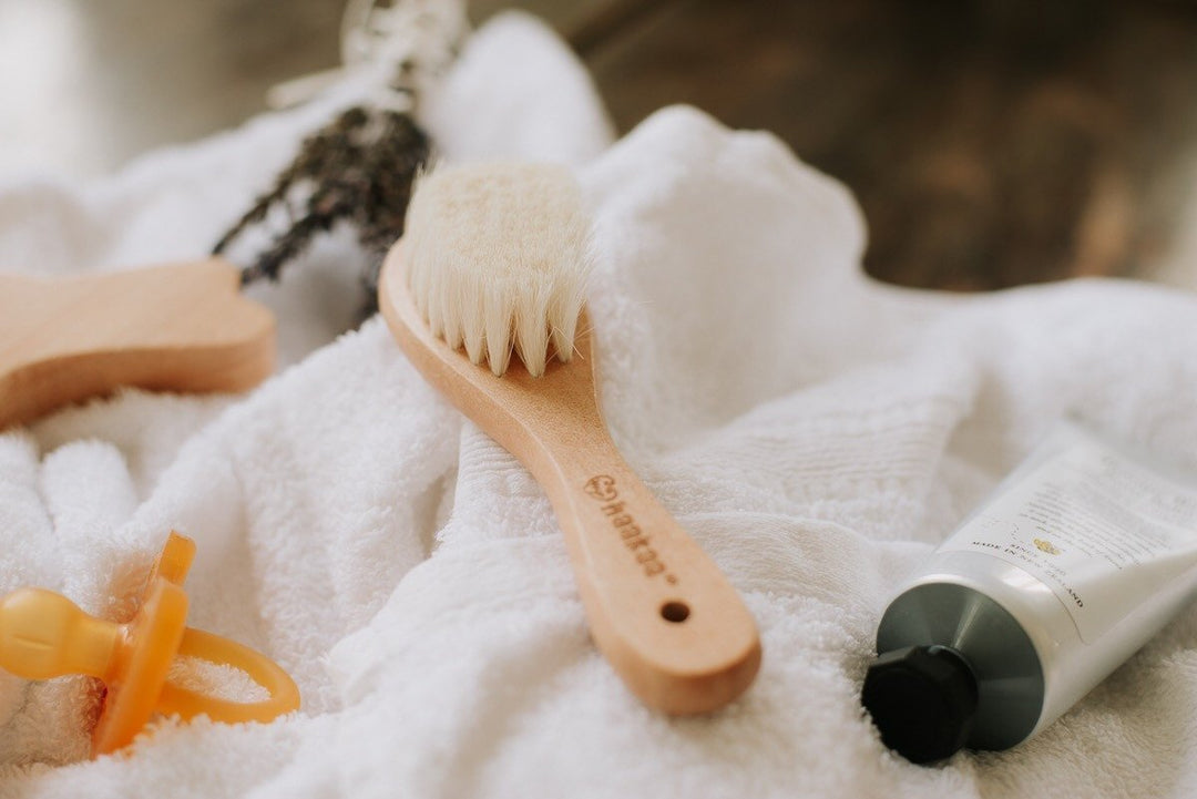 Haakaa Natural Goat's Wool Baby Hair Brush - Naked Baby Eco Boutique